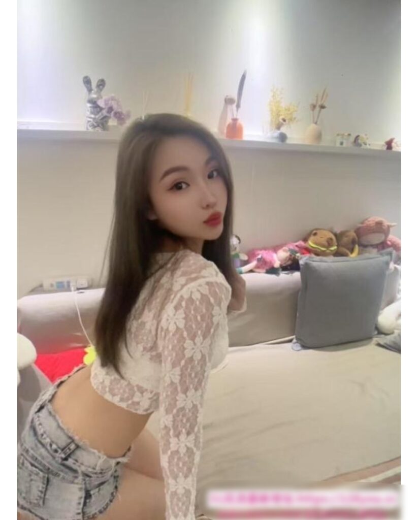 图片[2]-风骚女友Tina-牛牛资源库