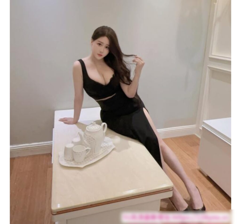 图片[2]-风骚性感服务系安琦-牛牛资源库